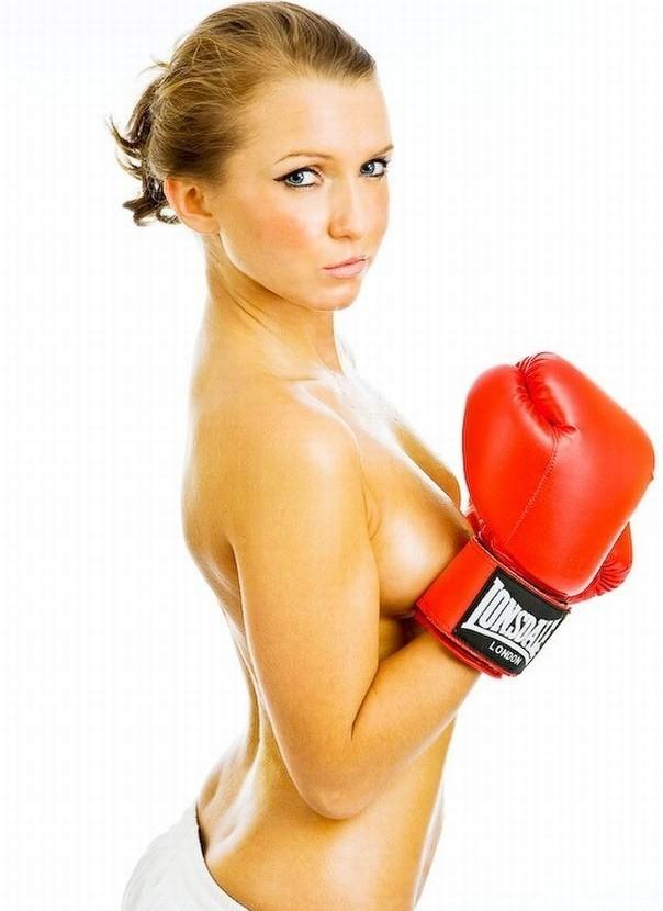 Boxing lady naked